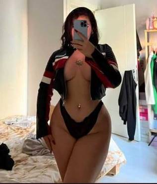 Halkalı Escort Bayan Nur İle Aşk Dolu Bir Sex